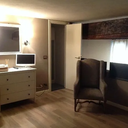 5 Apartment *